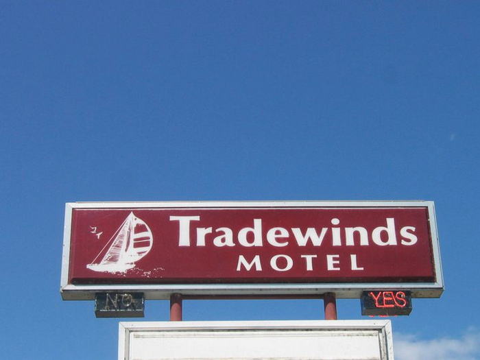 Tradewinds Motel - Random Photos From The Web (newer photo)